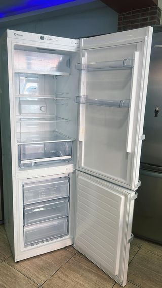 Nevera combi marca Balay  no frost clase A++ 