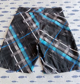 Bañador gris y azul