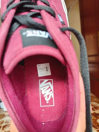 Zapatillas Vans granate o burdeos
