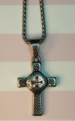 NOVEDAD! CADENA CON COLGANTE "CRUZ TEMPLARIA" INOX