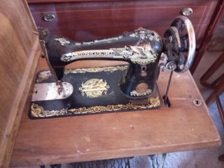 Máquina coser Singer antigua