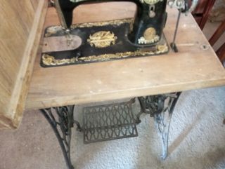 Máquina coser Singer antigua