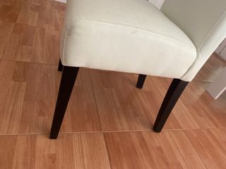 Silla blanca polipiel - madera