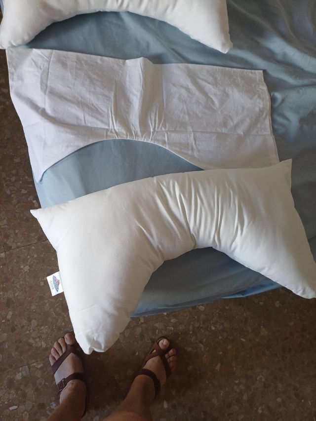 2 almohadas cervicales