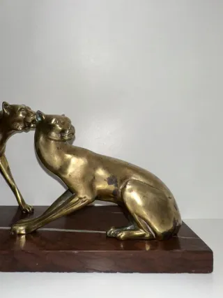 Scultura vintage bronzo: due pantere su marmo