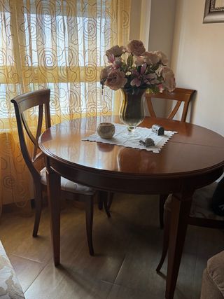 Mesa comedor extensible+ 6 sillas