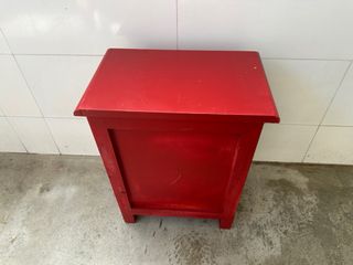 Mesita noche roja - madera