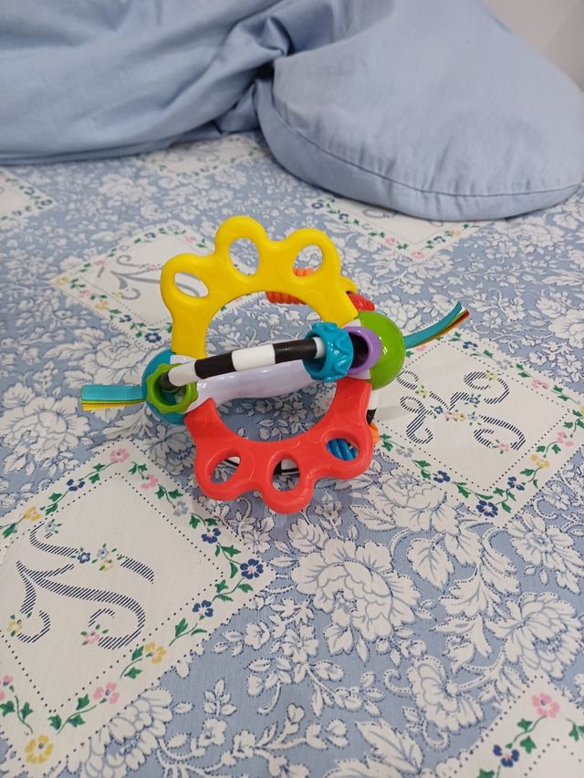 Juguete bebé sonajero