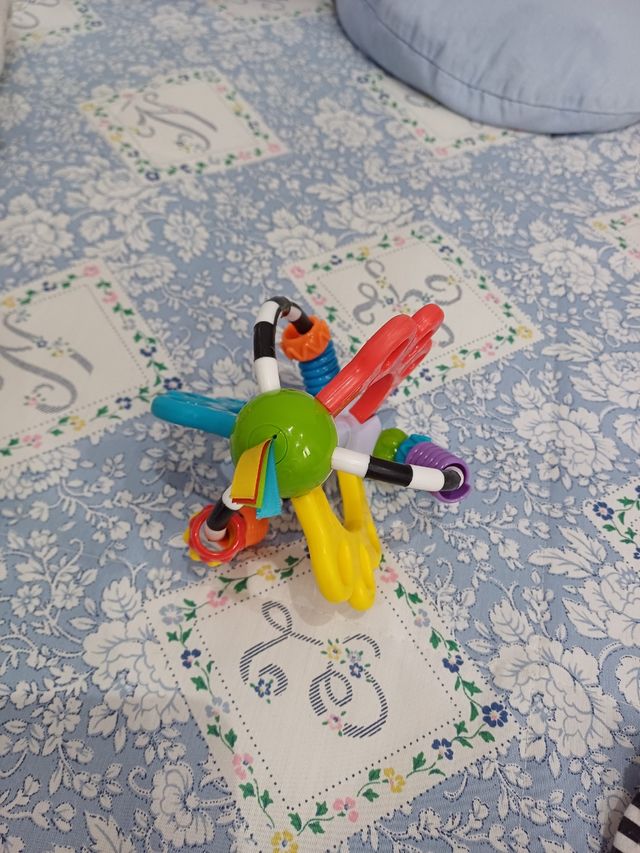 Juguete bebé sonajero