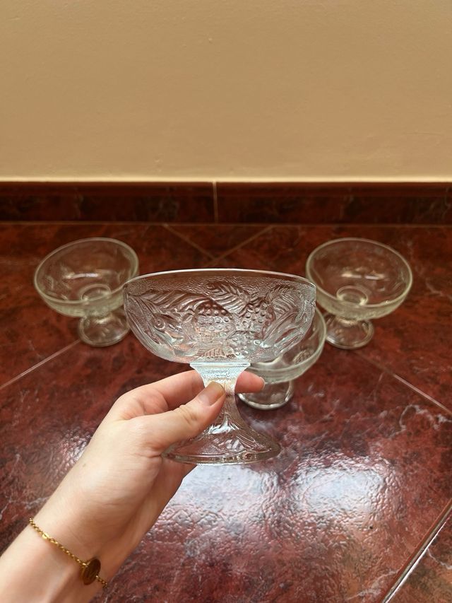 Juego de 6 copas de cristal grabado