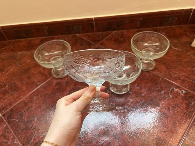 Juego de 6 copas de cristal grabado