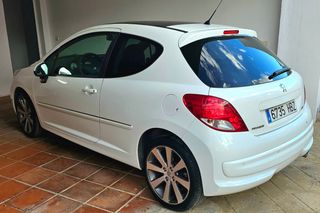 Peugeot 207 2011