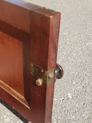 Comodino antico in legno di mogano