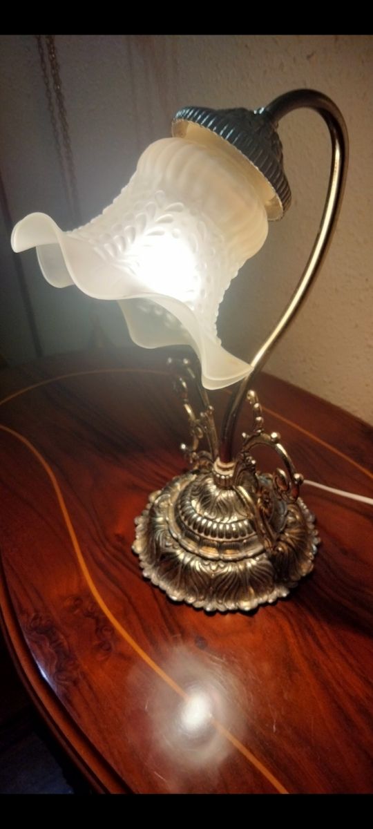 BELLISSIME LAMPADE DA TAVOLO ANTICHE IN BRONZO