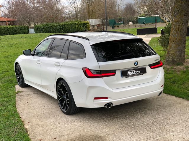 BMW 318dA TOURING G21.