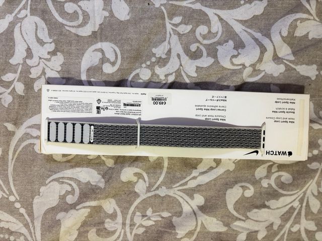 Apple Watch Nike Sport Loop 45mm Gris-Blanco