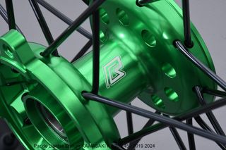 Par de Llantas E KAWASAKI KX 250 / 450 / X 2019 24