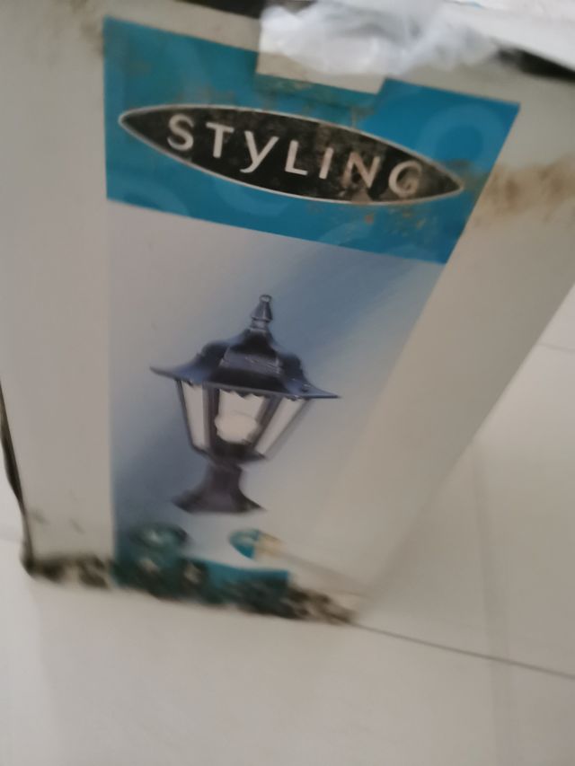 Lampara exterior STYLING negra