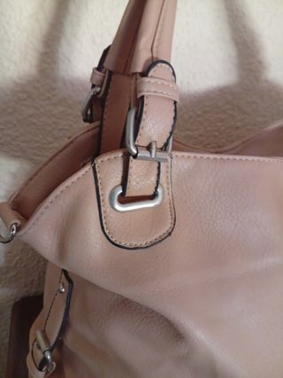 Bolso beige en perfecto estado 