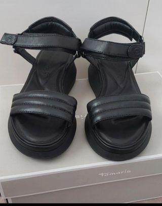 Sandálias Tamaris 36 Pele Pretas