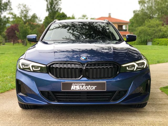 BMW 318dA TOURING G21.