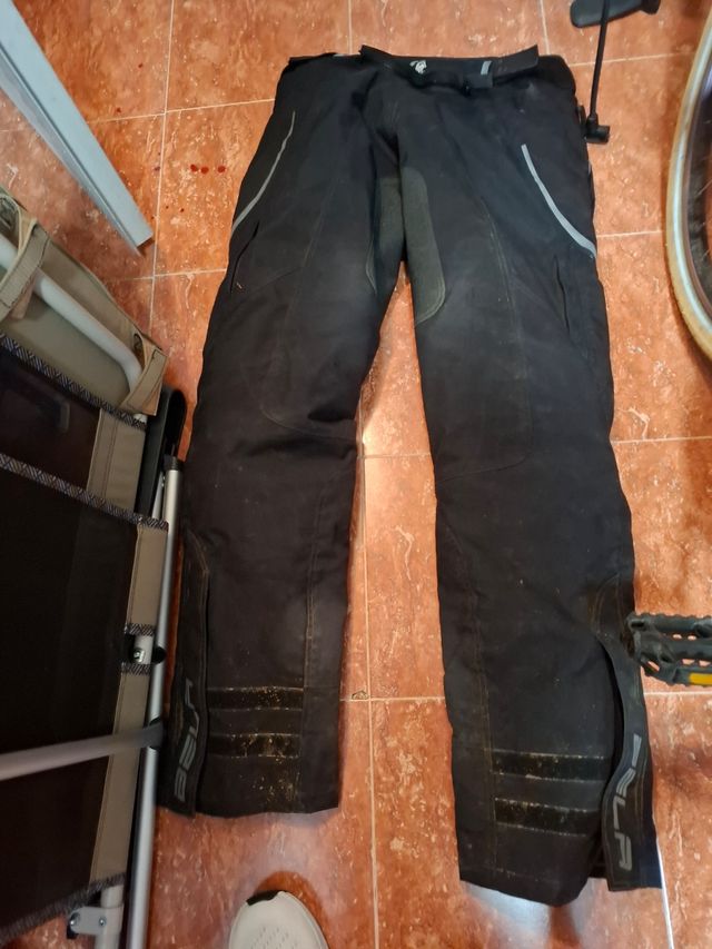 Pantalones moto Bela