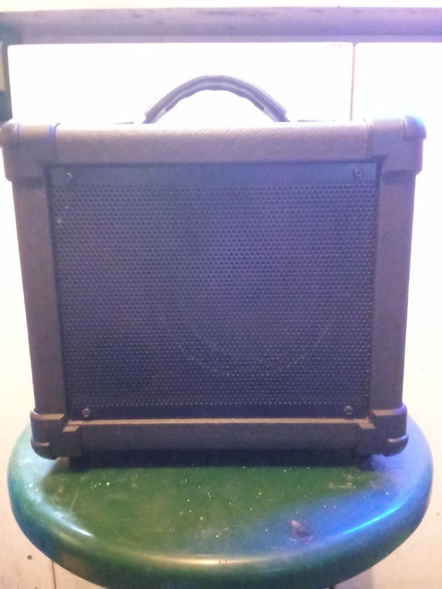 Amplificador Guitarra Eléctrica bluetooth y jack