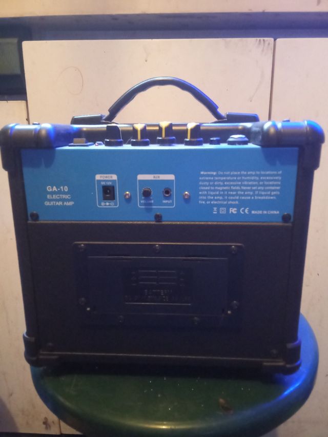 Amplificador Guitarra Eléctrica bluetooth y jack