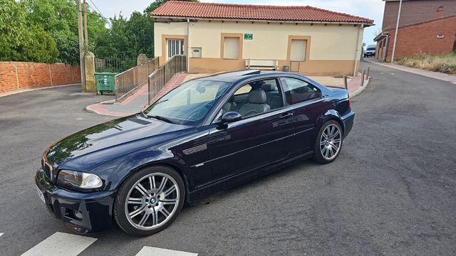 BMW M3 E46,SOLO VENDO LAS LLANTAS