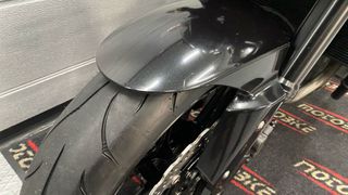 Kawasaki Z800e blanca