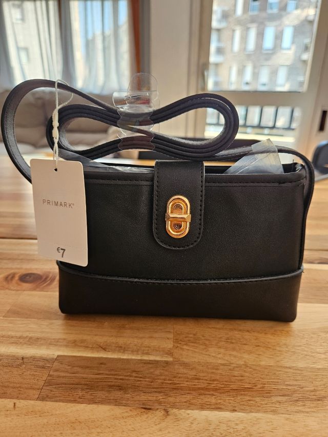 Bolsito bandolera Primark negro