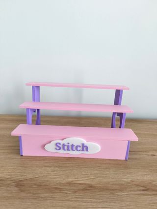 Expositor funkos Stitch rosa