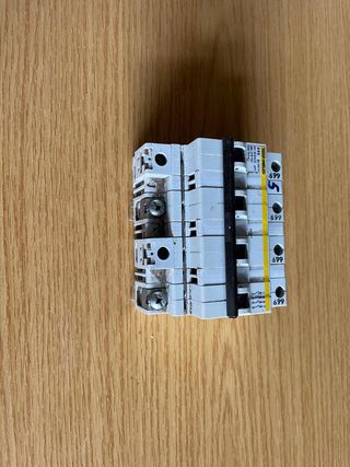 Interruptor automático 63A-C