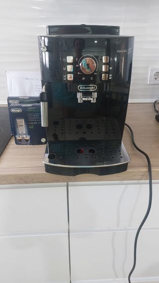 Cafetera Delonghi Magnifica S