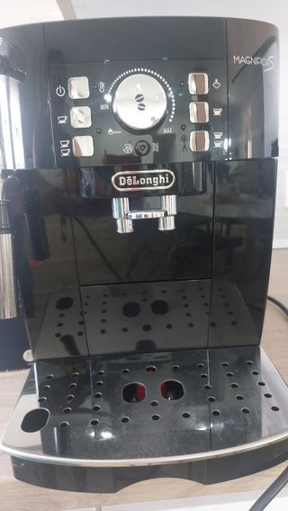 Cafetera Delonghi Magnifica S