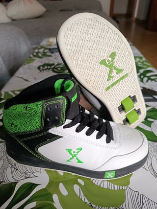 Zapatillas Sidewalk Sports con ruedas