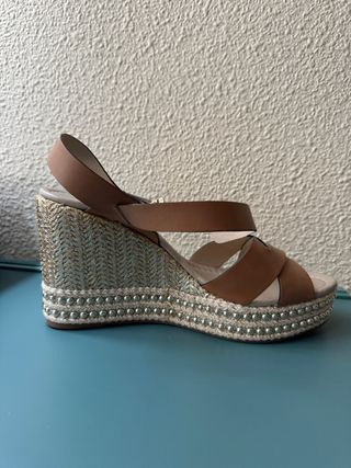 Sandalias de cuña Nero Giardini