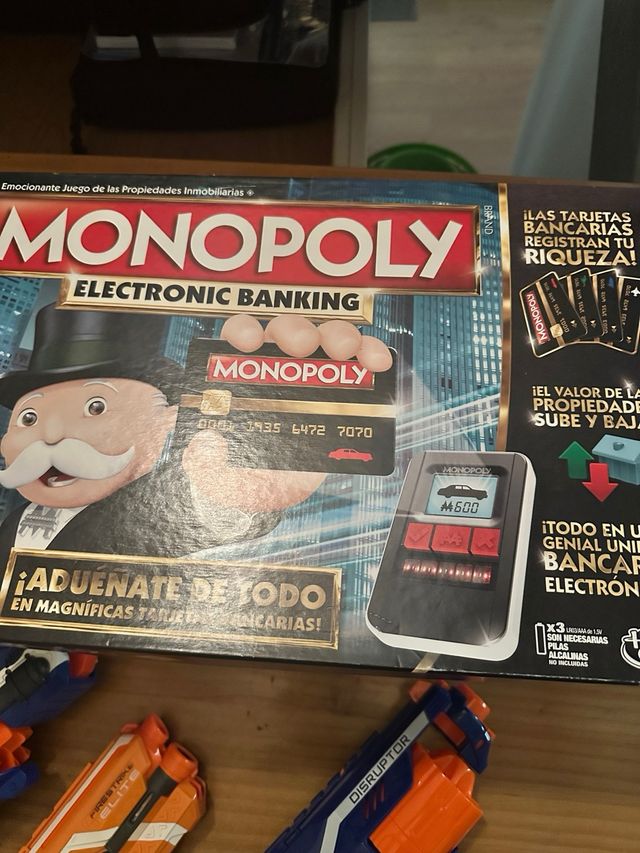 3 Pistolas Nerf + Monopoly Electrónico