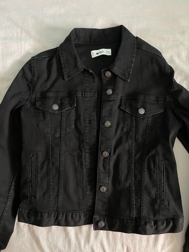 Chaqueta vaquera negra Mango