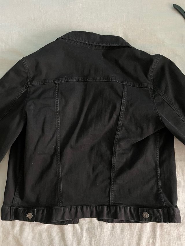Chaqueta vaquera negra Mango