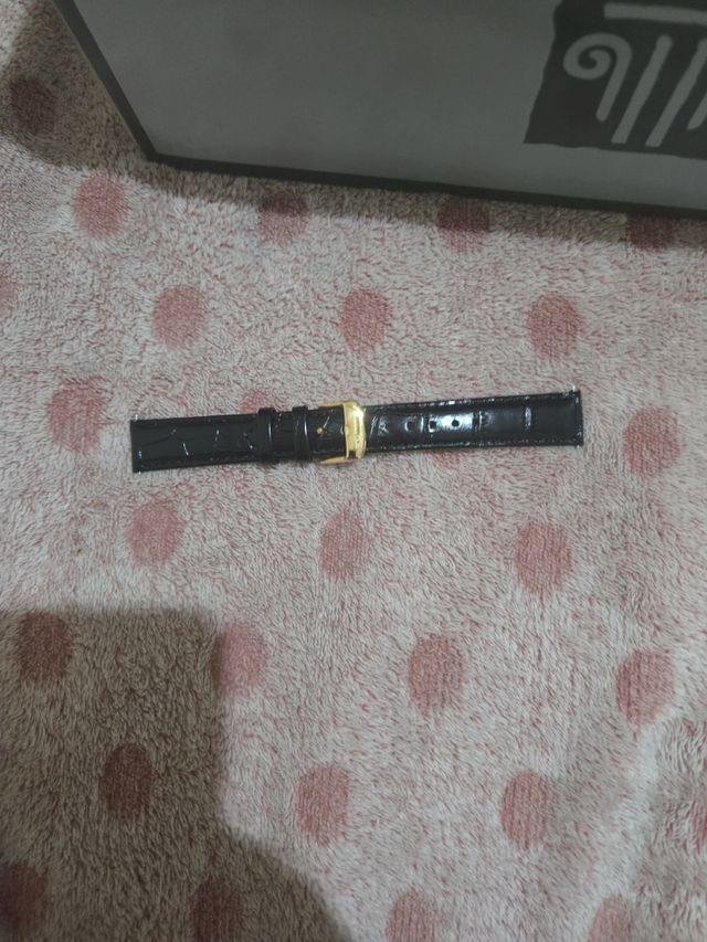 Correa reloj negra dorada