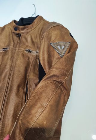 Chaqueta moto Dainese cuero camel