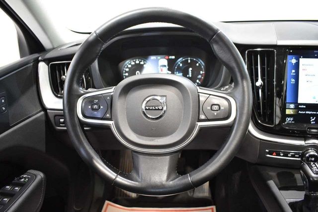 VOLVO XC60 2.0 D4 190 CV AWD GEARTRONIC MOMENTUM