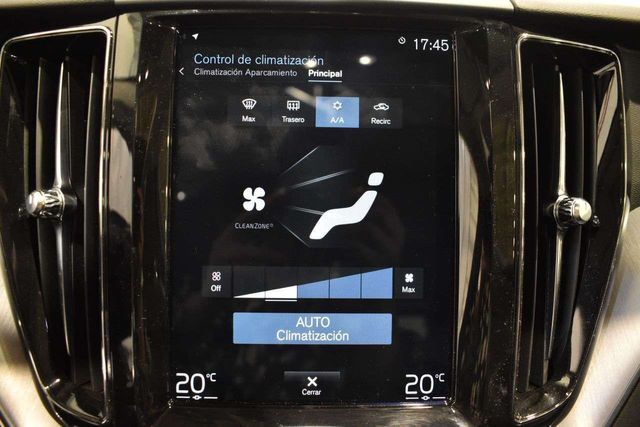 VOLVO XC60 2.0 D4 190 CV AWD GEARTRONIC MOMENTUM