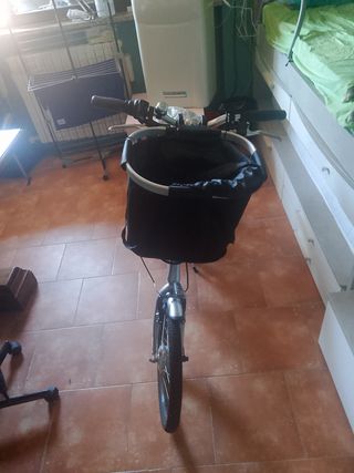 Bicicletta elettrica pieghevole