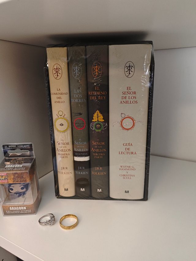 ESTUCHE PRECINTADO SEÑOR DE LOS ANILLOS 60 ANIVERS