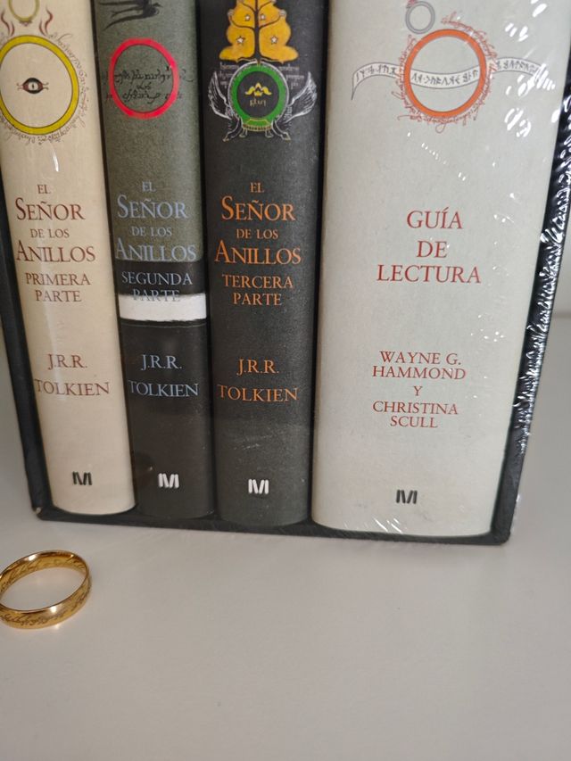 ESTUCHE PRECINTADO SEÑOR DE LOS ANILLOS 60 ANIVERS