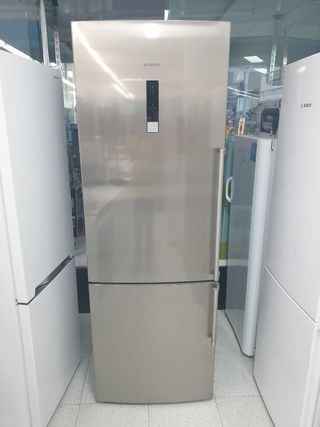 Nevera Siemens 2m x 70cm 