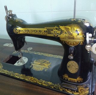Máquina de Coser Singer Antigua