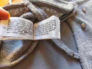 Top gris, Zara, con pedrería